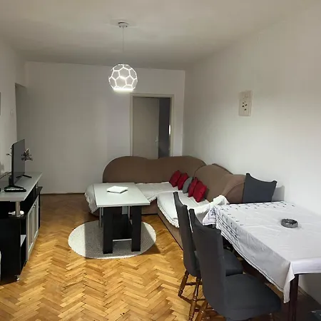 Klina Apartamento *